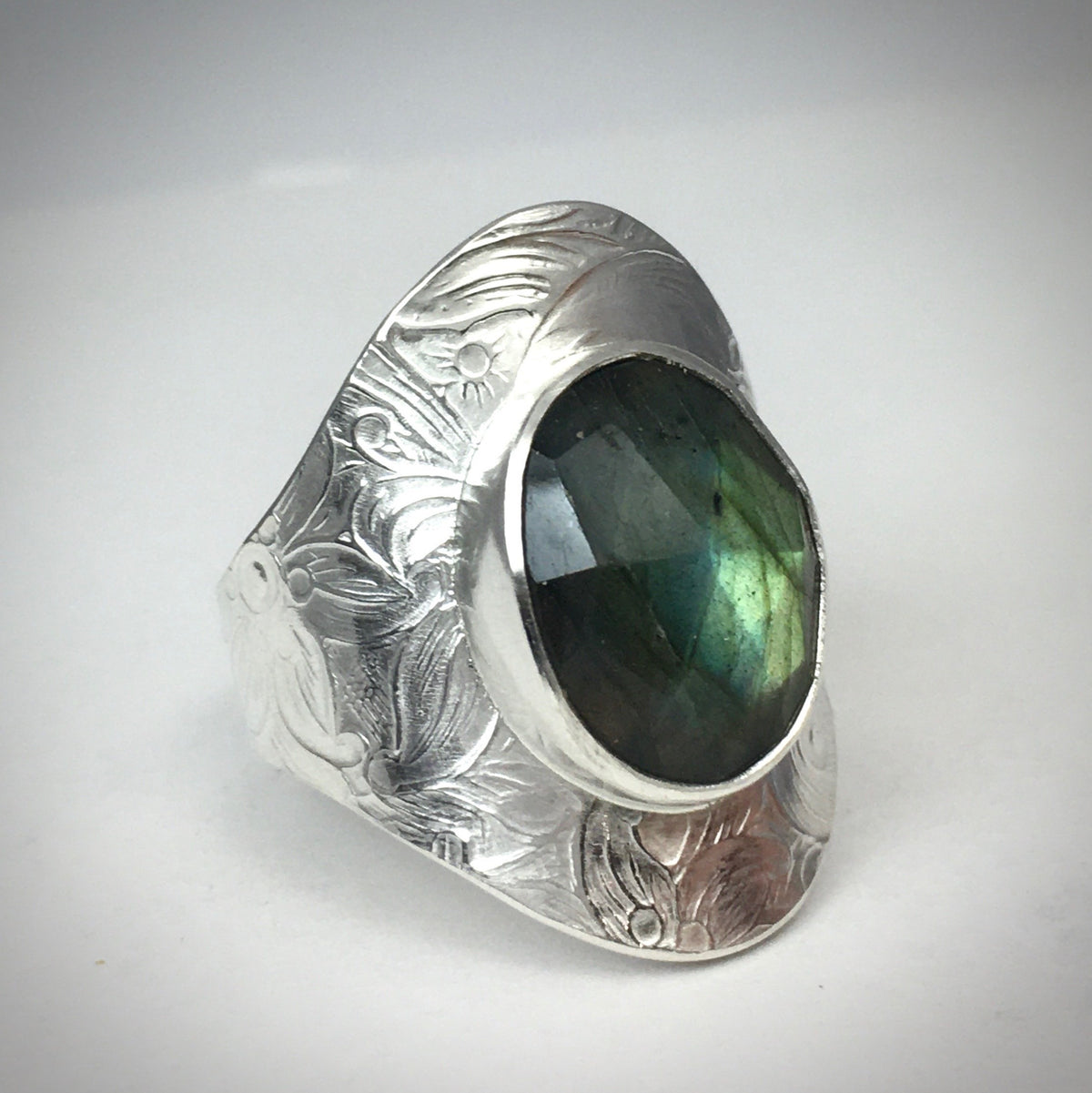 Adelita Labradorite Shield Ring